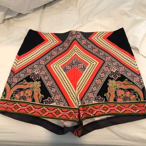 Medium high waisted shorts